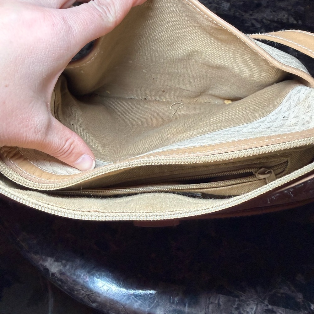 1984 Liz Claiborne Beige and Brown Crossbody Bag - Picture 9 of 10
